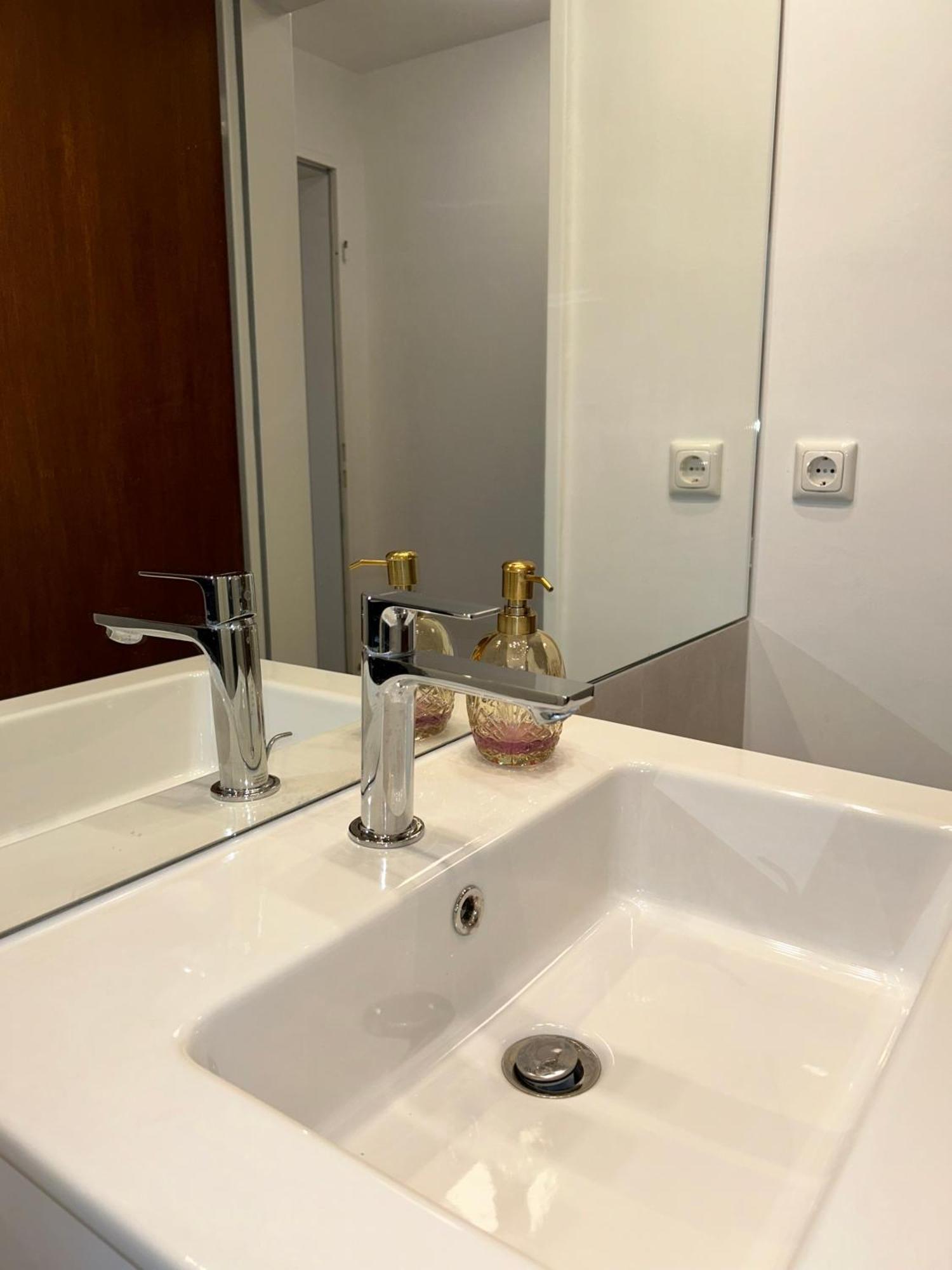 Mitten Im Gruenen - Apartment Mit Wohlfuehlcharakter In Stadtrandlage Eutin Buitenkant foto